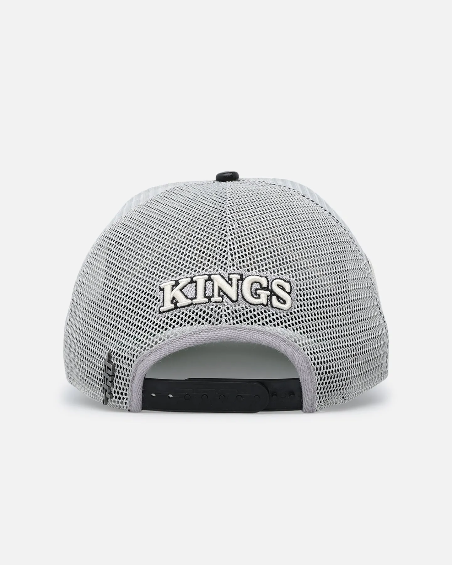 Pro Standard Gray LA Kings Chevron Pinch Front Trucker Snapback