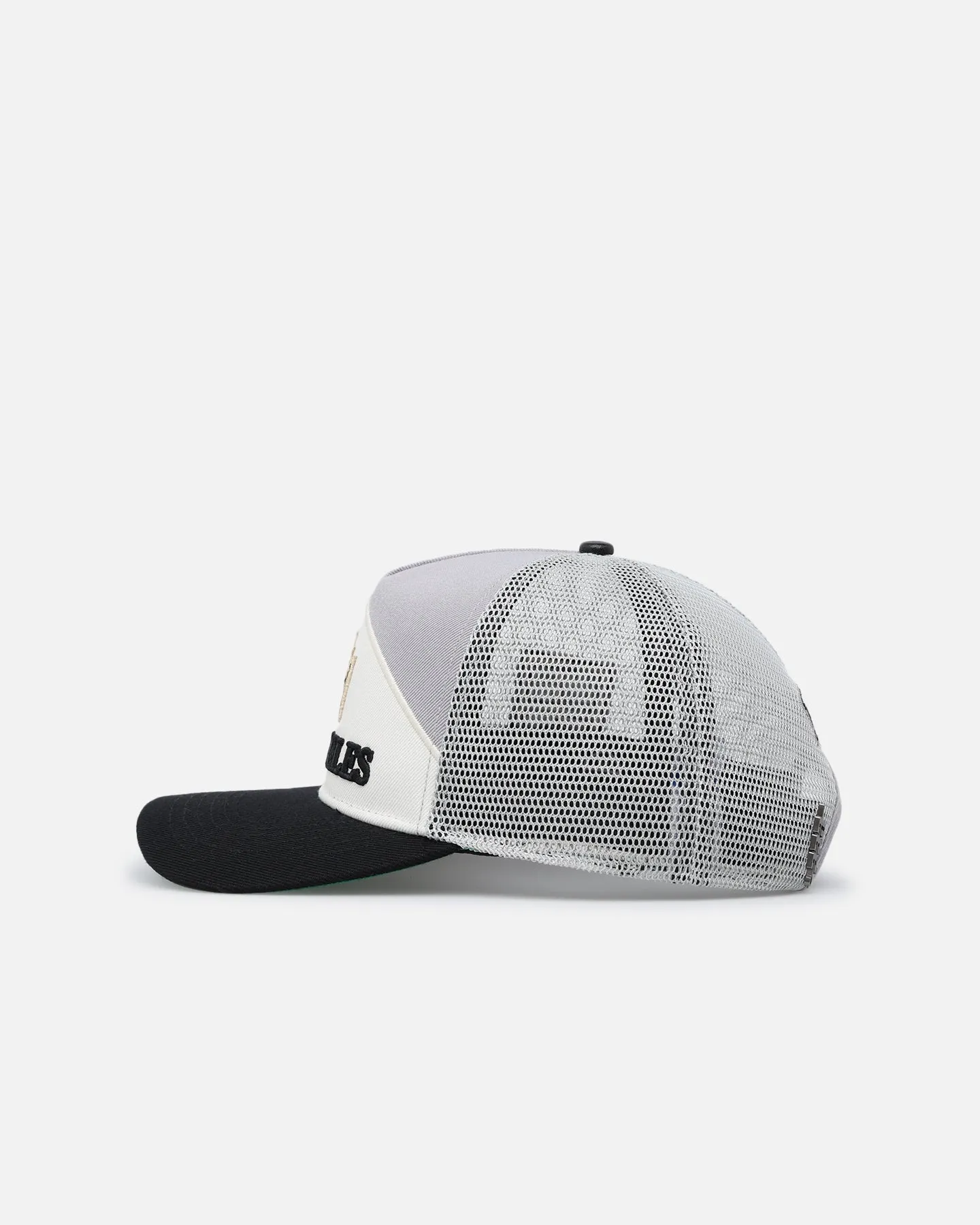 Pro Standard Gray LA Kings Chevron Pinch Front Trucker Snapback