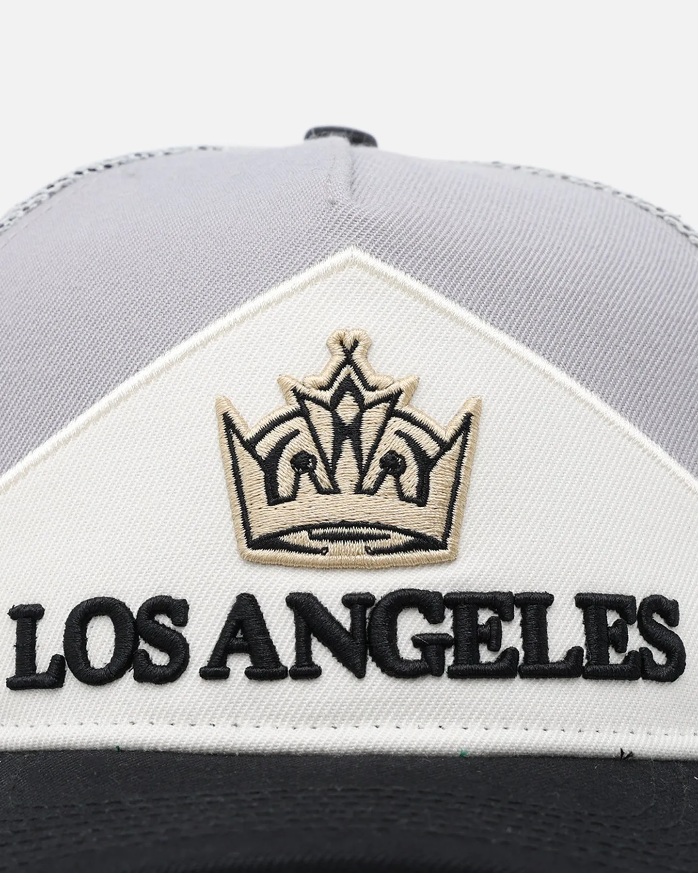 Pro Standard Gray LA Kings Chevron Pinch Front Trucker Snapback