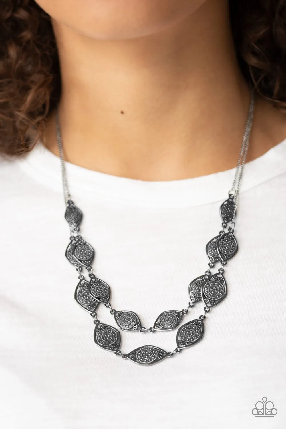 Homestead Black Necklace