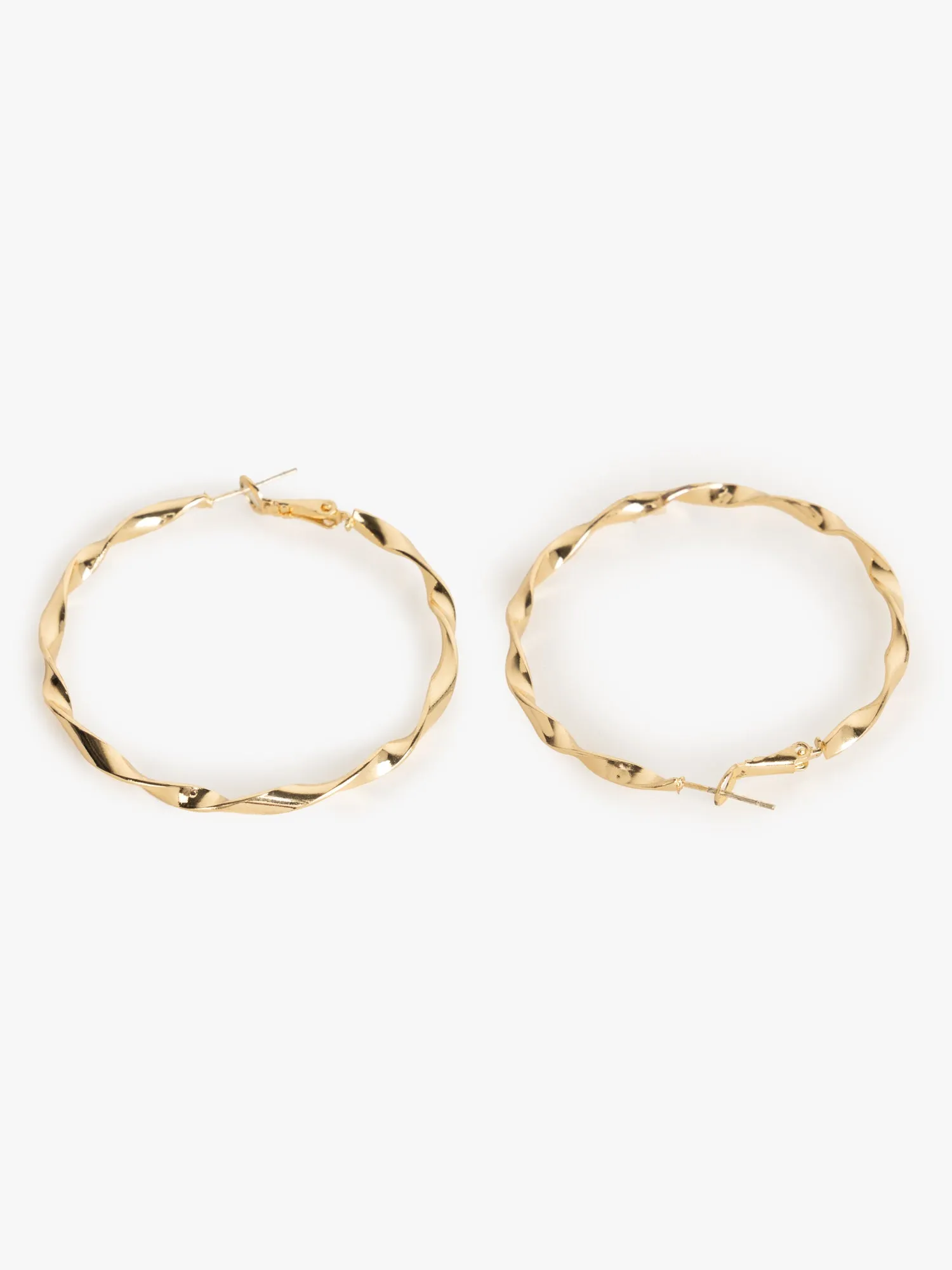 Swaying Gold Minimal Hoop Earrings