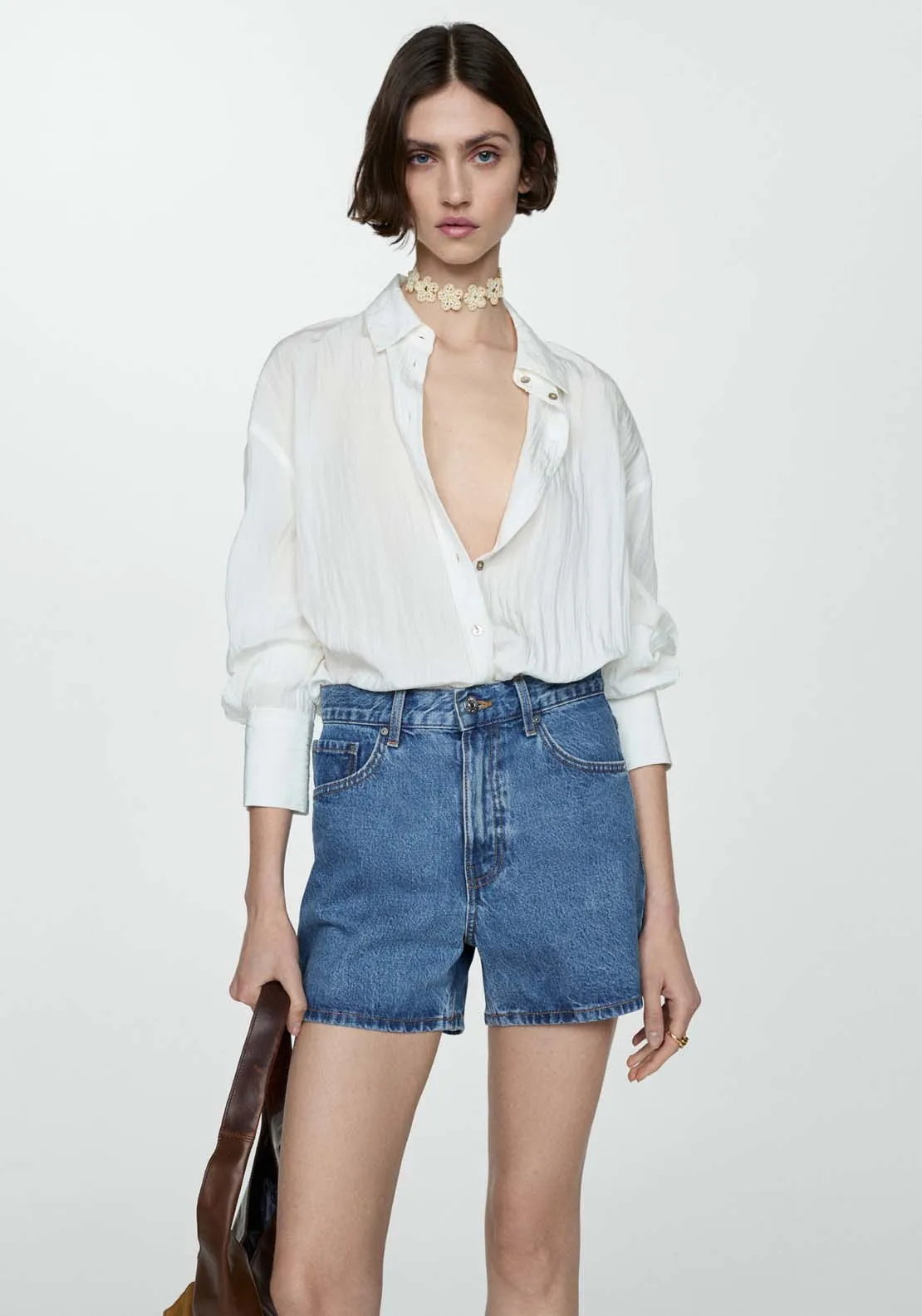 Denim shorts high-rise