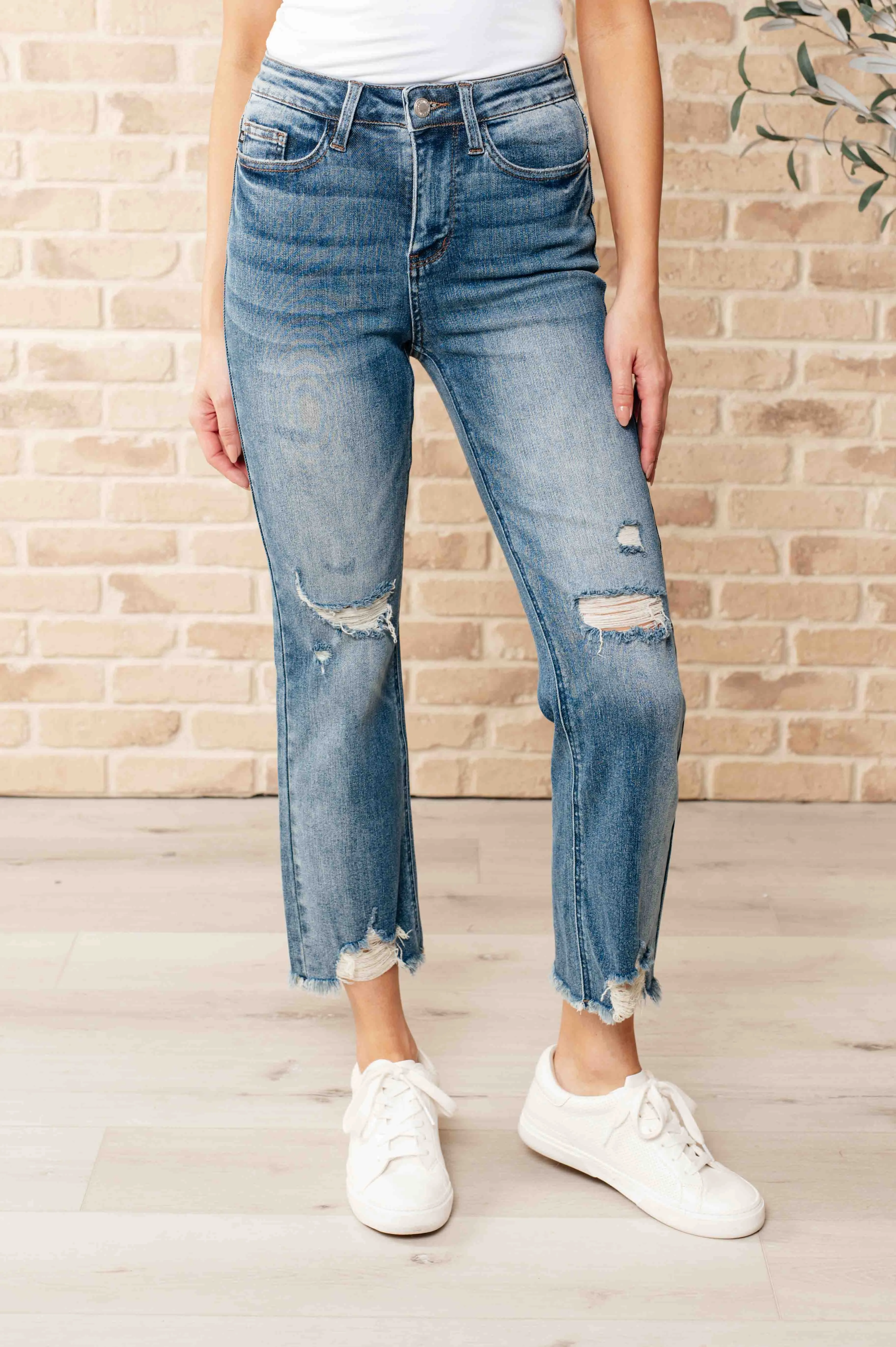 Sammy Distressed Crop Straight Leg Judy Blue Jeans with High Waist