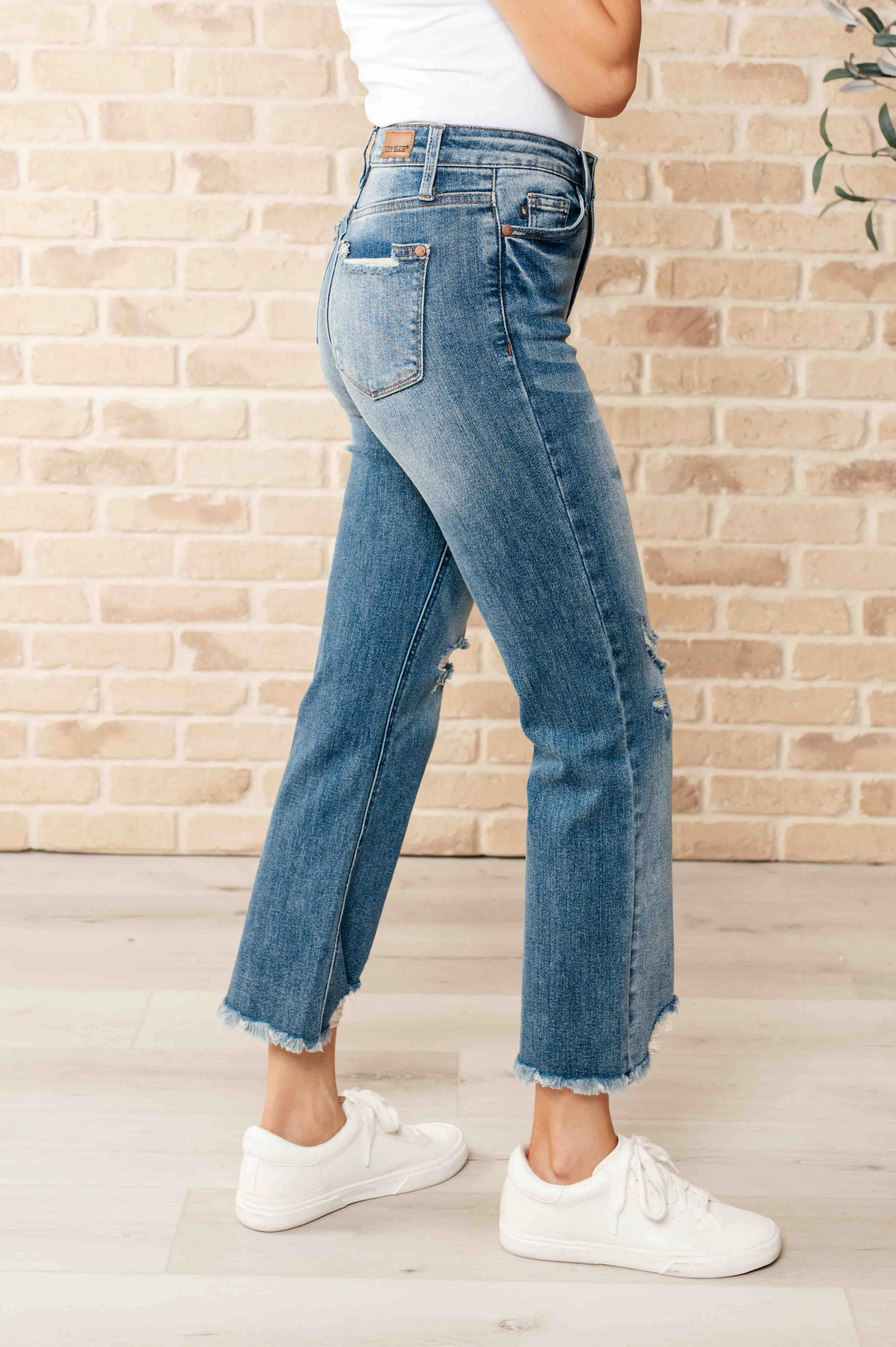 Sammy Distressed Crop Straight Leg Judy Blue Jeans with High Waist