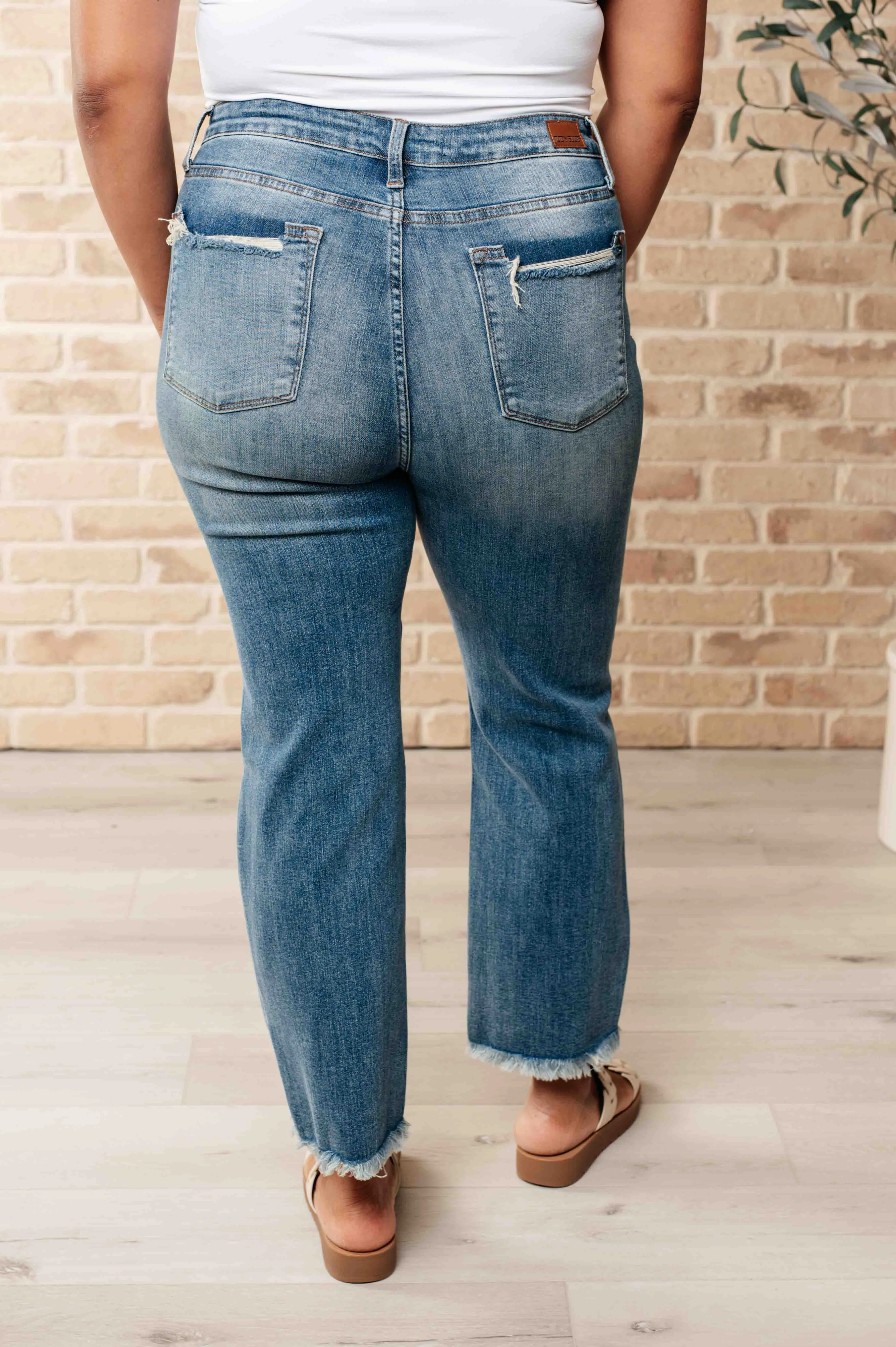 Sammy Distressed Crop Straight Leg Judy Blue Jeans with High Waist