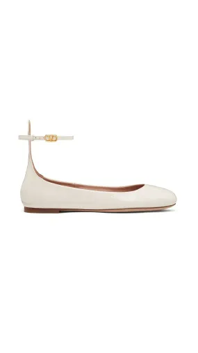 Tan-Go Patent Leather Ballerina Light Ivory