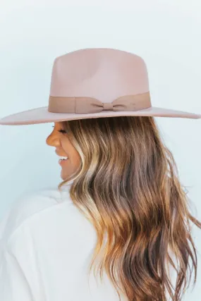 Light Taupe Wide Brim Trend Hat