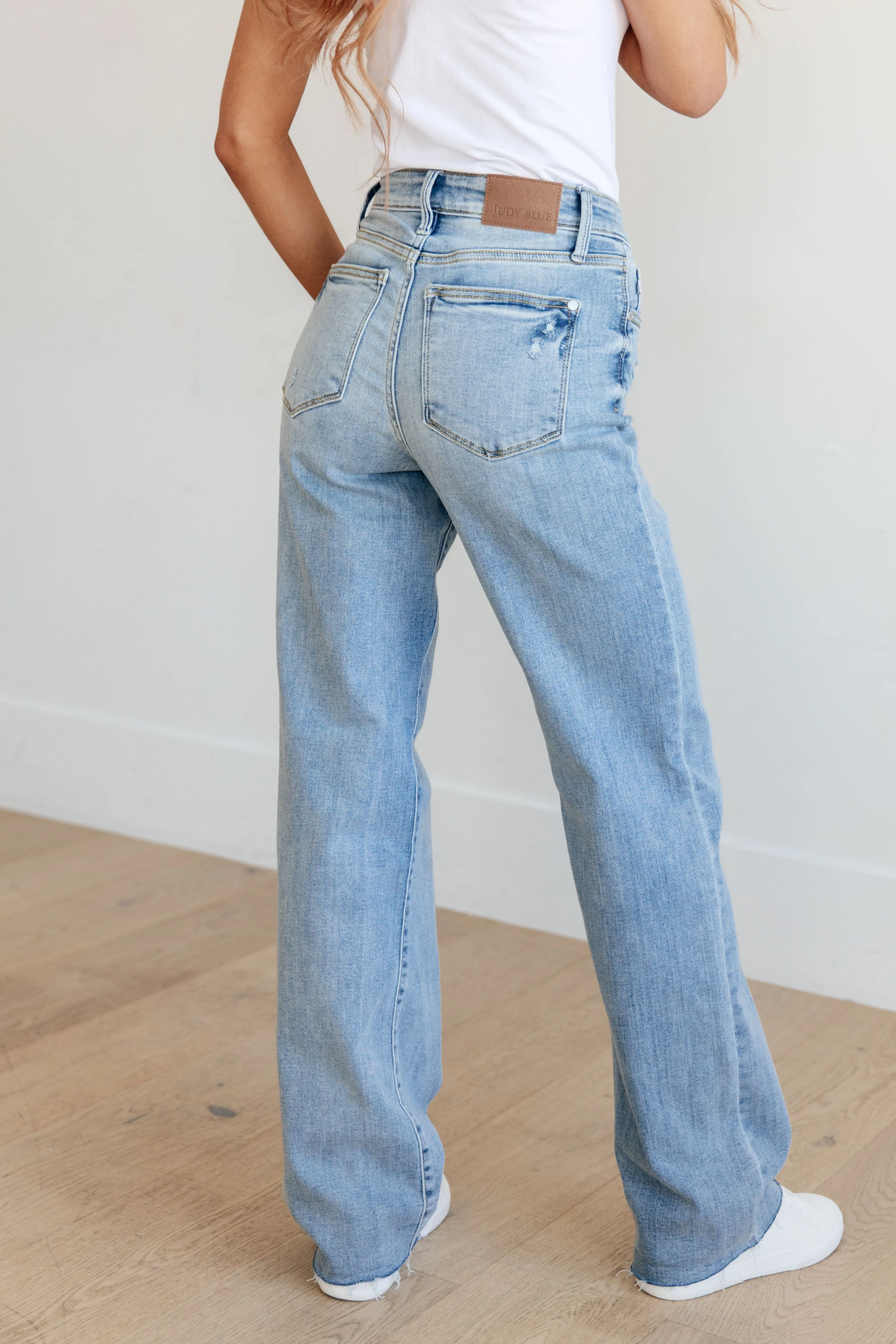 High Rise V Front Waistband Mildred Straight Jeans