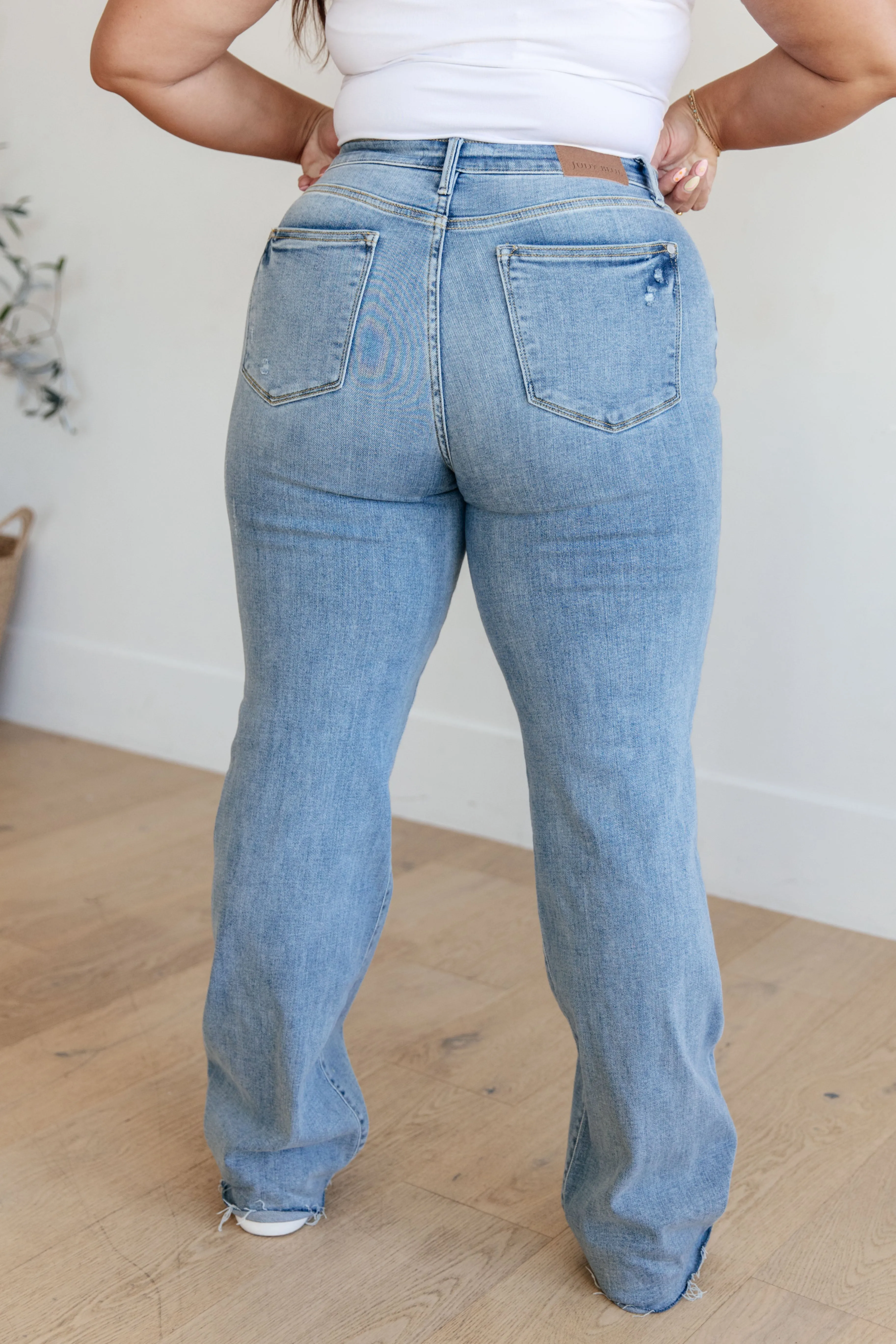 High Rise V Front Waistband Mildred Straight Jeans