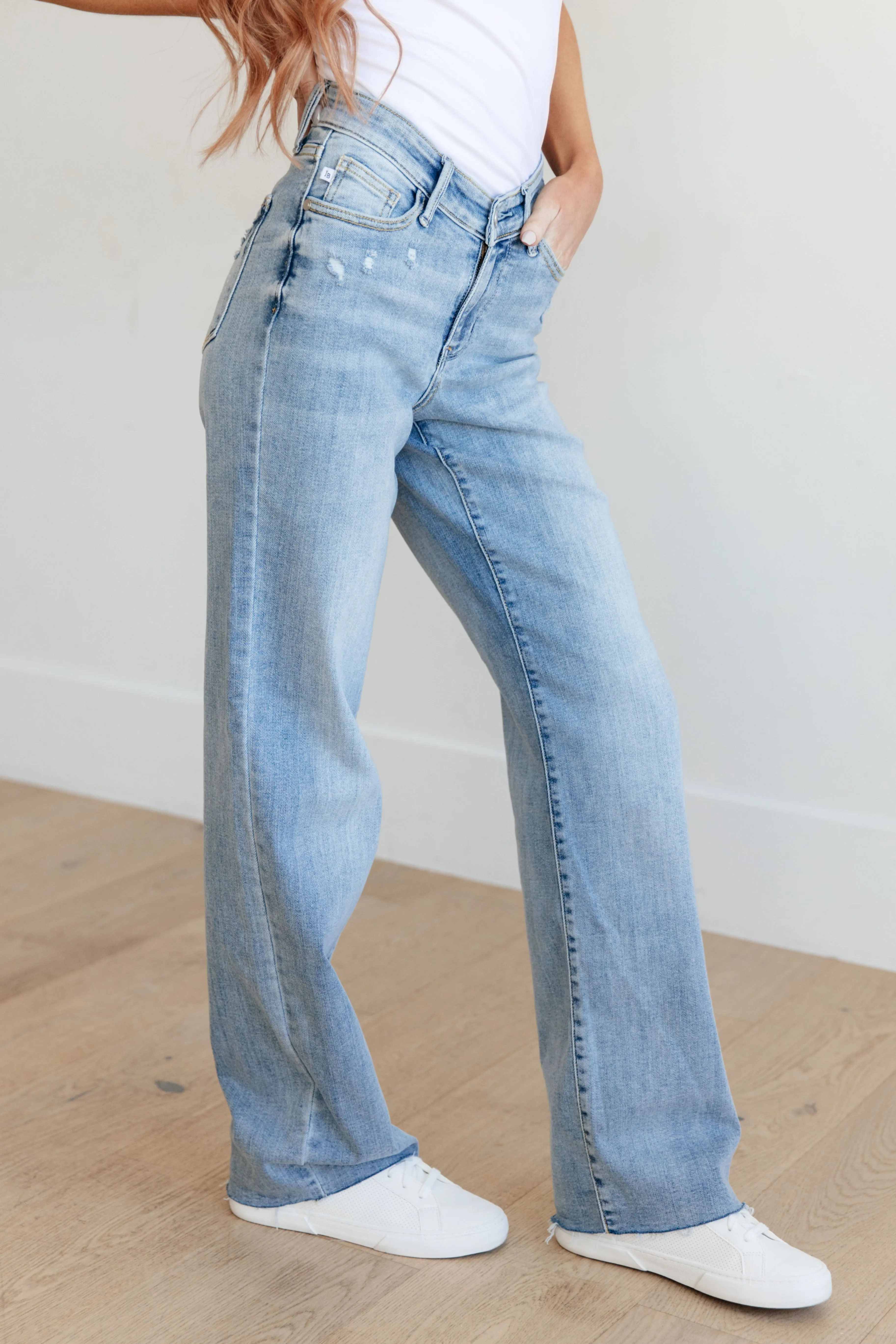 High Rise V Front Waistband Mildred Straight Jeans