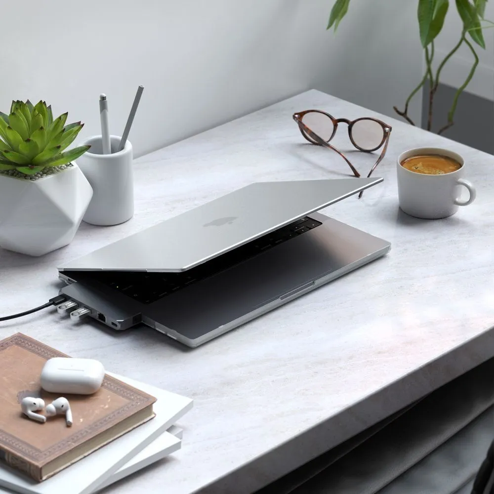 Eco-Hardshell Case for MacBook Pro 14 by Satechi