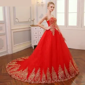 Red Ball Gown Plus Size Vintage Lace Wedding Dress for Brides